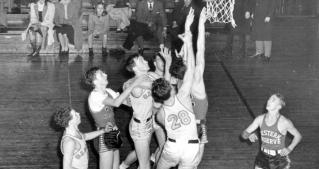 Vintage photo of men's basketball team
