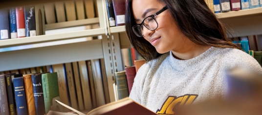 JCU student studying